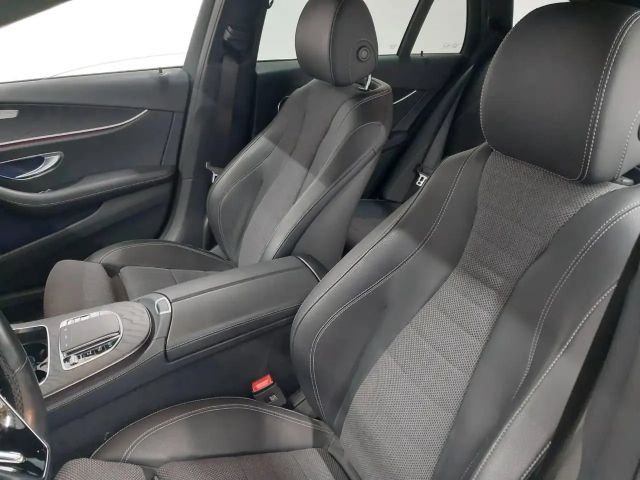 Mercedes-Benz E 200 AVANTGARDE E 200 d Estate