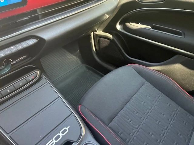 Fiat 600e Elektro (RED) 54 kWh