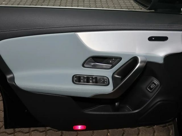 Mercedes-Benz CLA 200 AMG Line Coupé