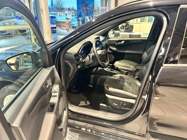 Ford Kuga Plug in Hybrid ST Line X