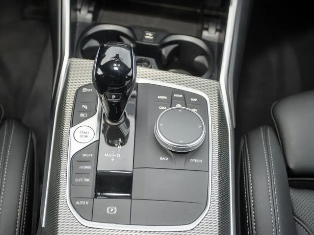 BMW 330 330e M-Sport Touring