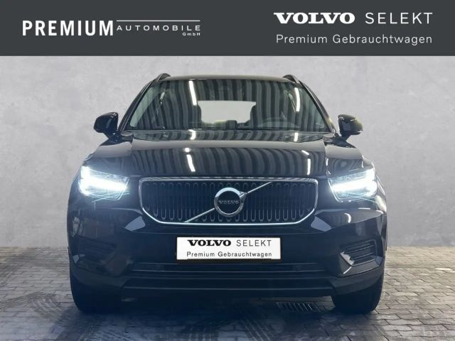 Volvo XC40 Core Momentum