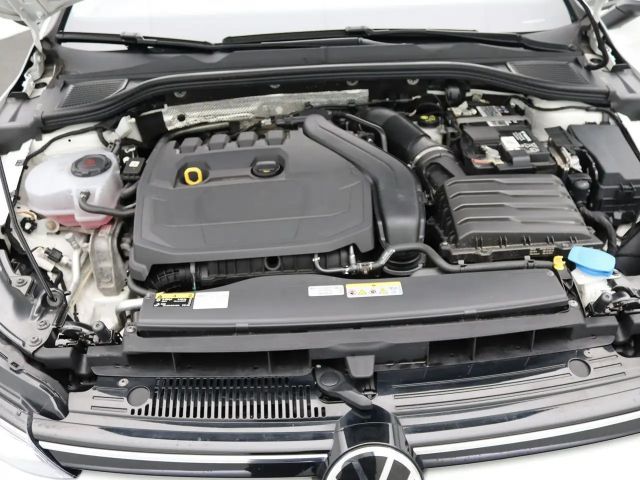 Volkswagen Golf Golf VIII IQ.Drive