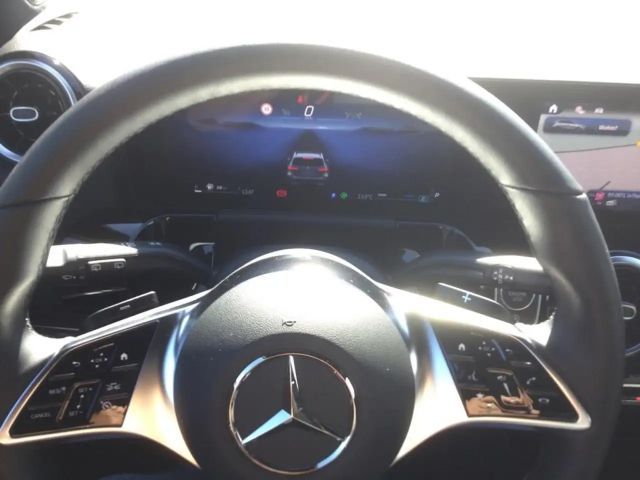 Mercedes-Benz B 180 Progressive