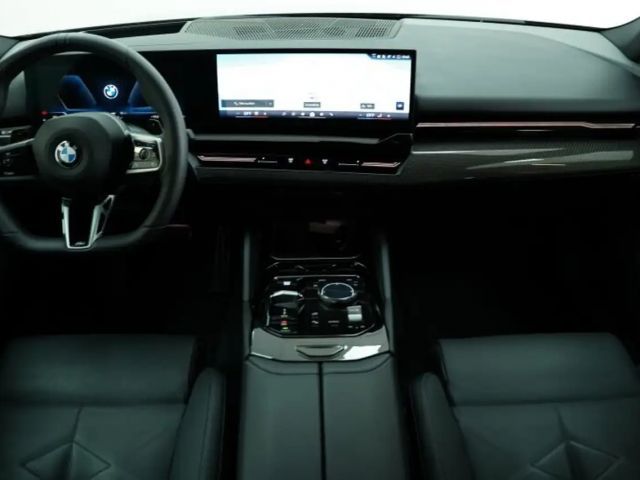 BMW 540 540d M-Sport Touring xDrive