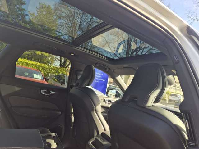 Volvo XC60 AWD Dark Plus Recharge T6