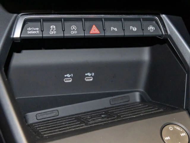 Audi A3 30 TFSI Sedan