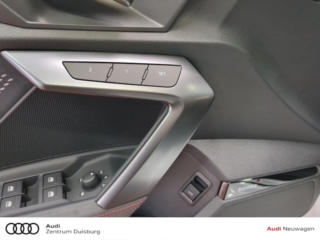 Audi RS3 Quattro S-Tronic Sedan