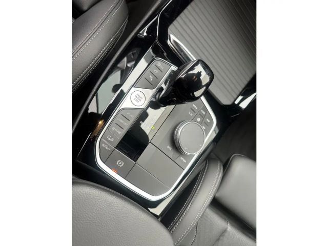 BMW X3 dA Sportpaket LCProf HUD Parkass+ HUD