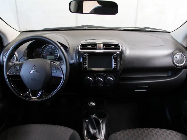 Mitsubishi Space Star Star