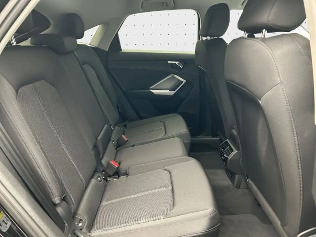 Audi Q3 35 TFSI S-Line