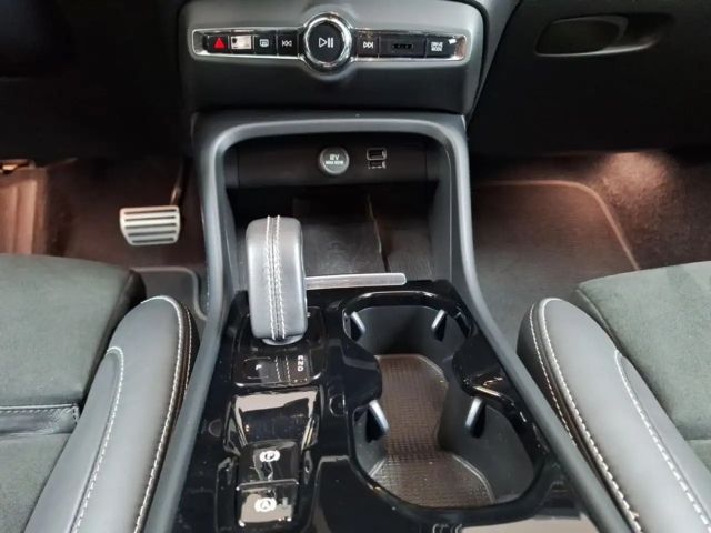 Volvo XC40 R-Design T3