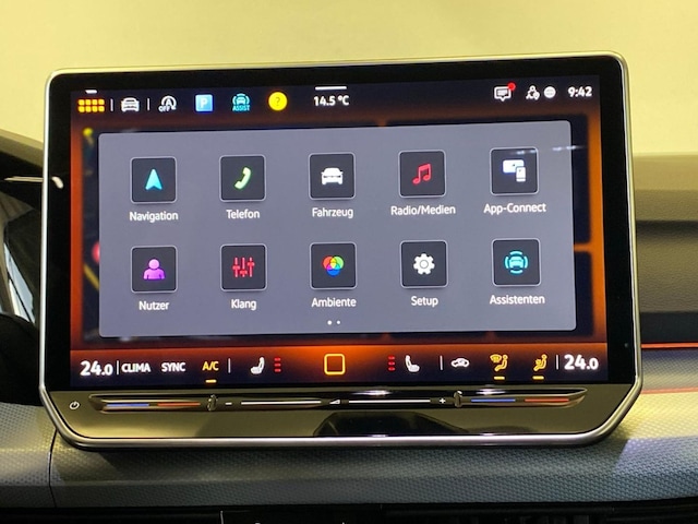 Volkswagen Golf 1.5 eTSI DSG Golf VIII