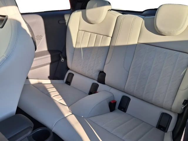 MINI Cooper Favoured Trim