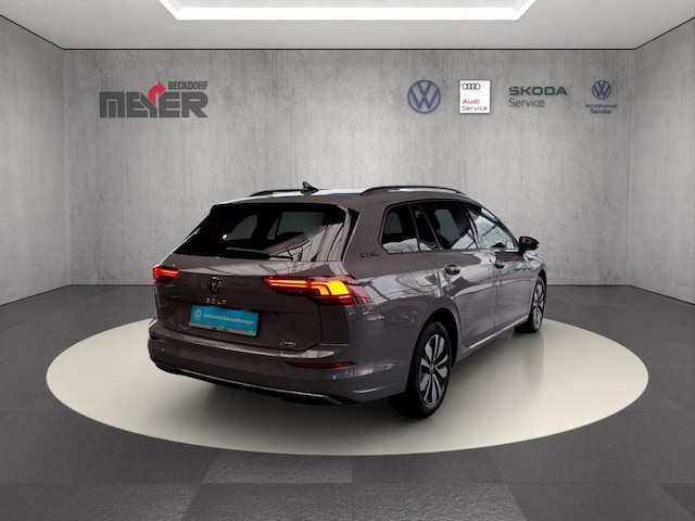 Volkswagen Golf 1.5 eTSI DSG Variant