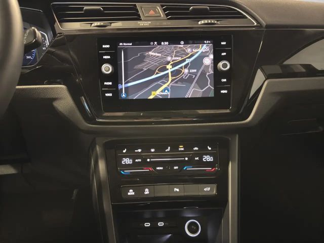 Volkswagen Touran 1.5 TSI DSG R-Line