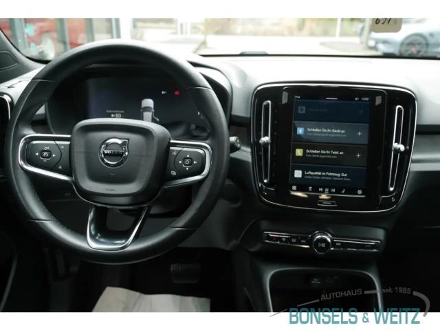 Volvo XC40 AWD Plus Recharge Twin Engine