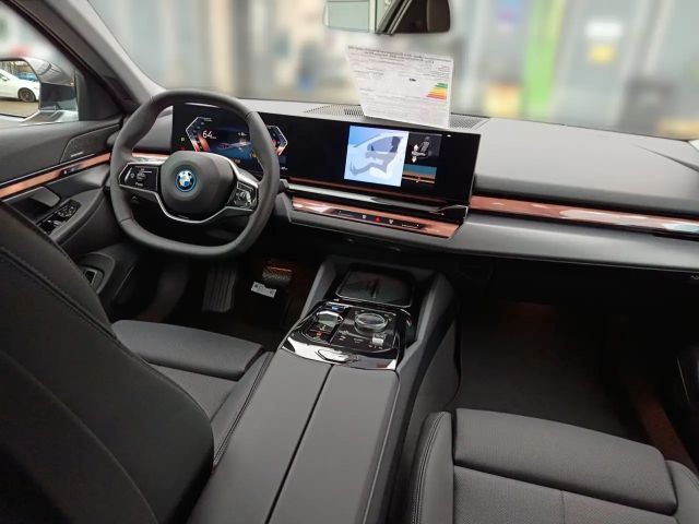 BMW i5 Sedan eDrive40