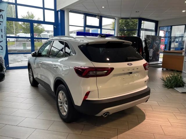 Ford Kuga Hybrid Titanium