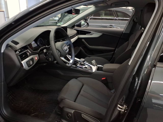 Audi A4 30 TDI S-Tronic Sedan