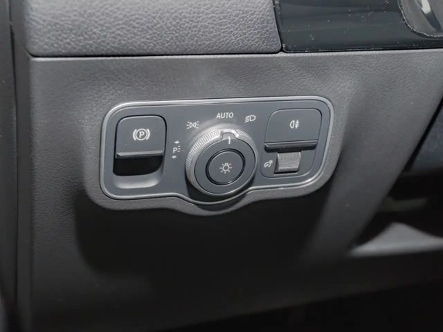 Mercedes-Benz B 180 Progressive