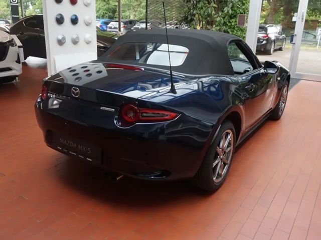 Mazda MX-5 SkyActiv