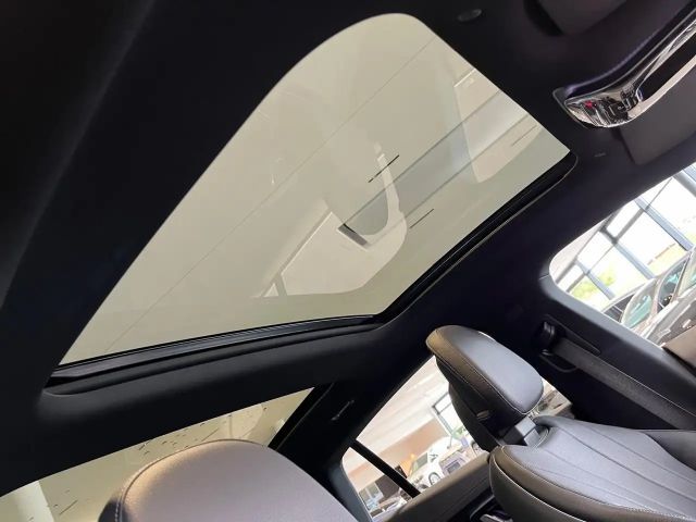 Mercedes-Benz EQE 350 Electric Art Sedan