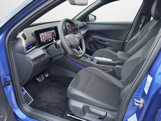 Volkswagen T-Roc 1.5 eTSI DSG R-Line