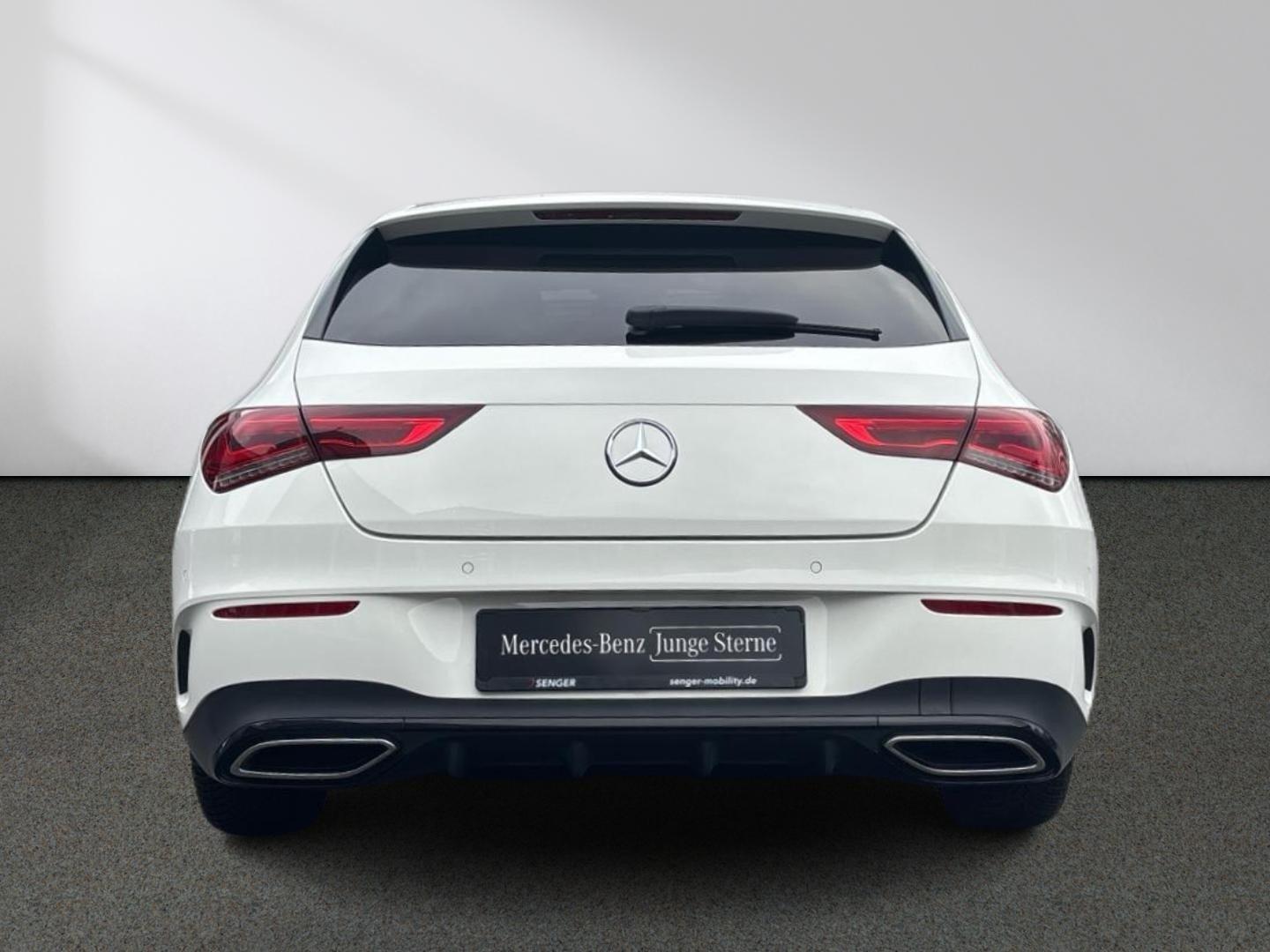 Mercedes-Benz CLA 200 AMG Line Shooting Brake