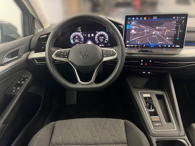 Volkswagen Golf 1.5 eTSI Golf VIII Life