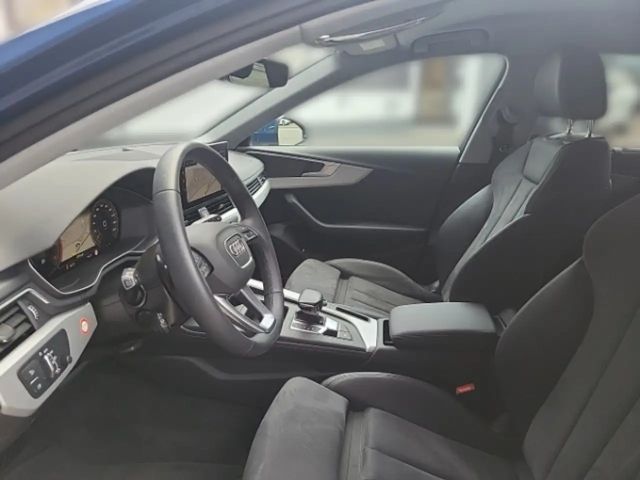 Audi A4 35 TDI Avant Business S-Line