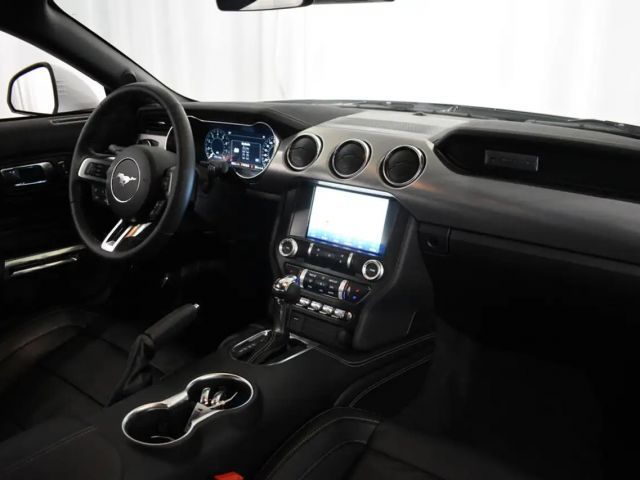 Ford Mustang Convertible GT 5.0 V8