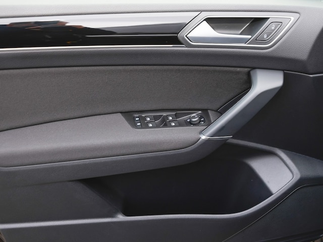 Volkswagen Touran 2.0 TDI DSG R-Line