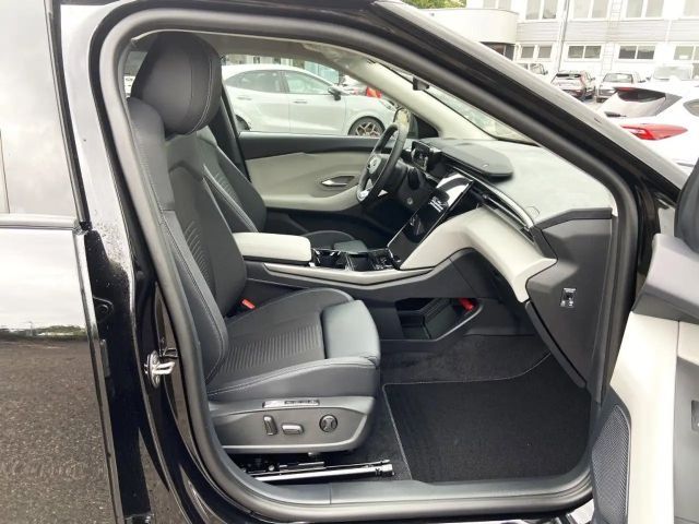 Ford Explorer Extended range RWD