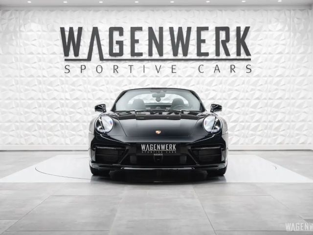 Porsche 992 4 Cabrio GTS Targa