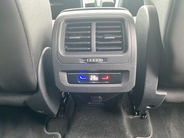 Volkswagen Touran 1.5 TSI DSG R-Line