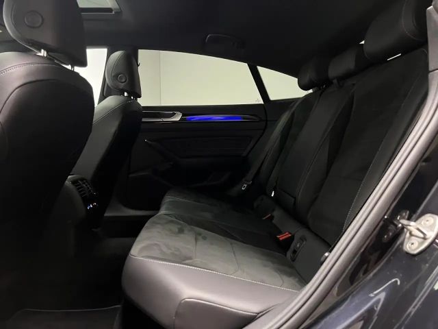 Volkswagen Arteon 2.0 TDI DSG R-Line