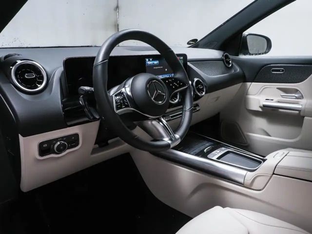 Mercedes-Benz GLA 180 Progressive