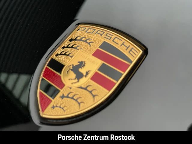Porsche Taycan 4 Cross Turismo