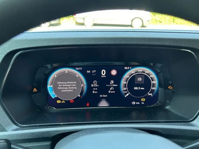 Volkswagen Caddy 5-Sitzer Motor: 2,0 l TDI EU6 SCR 75 kW Getriebe: 6-Gang-Sch