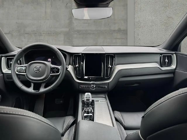 Volvo XC60 Dark Plus