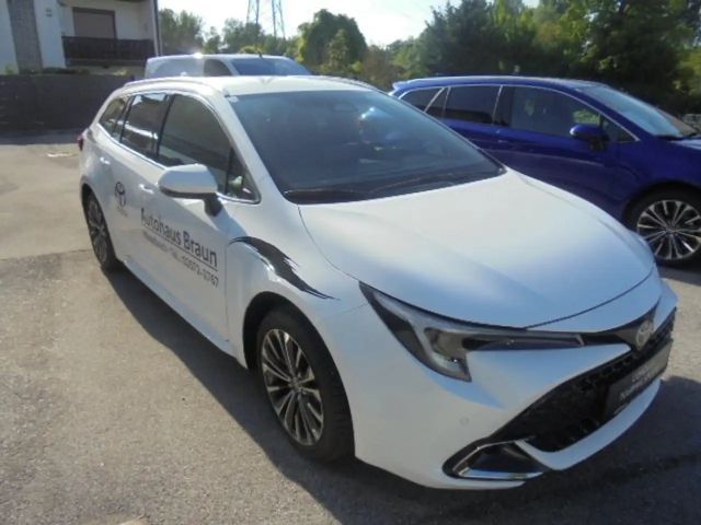 Toyota Corolla Active Hybride Touring