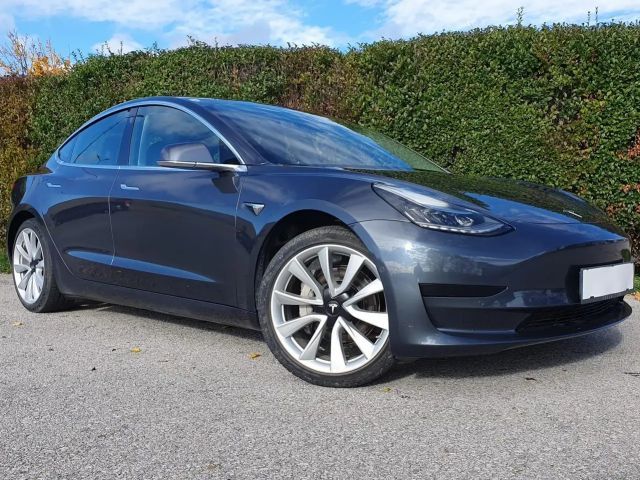 Tesla Model 3 RWD Standard Range