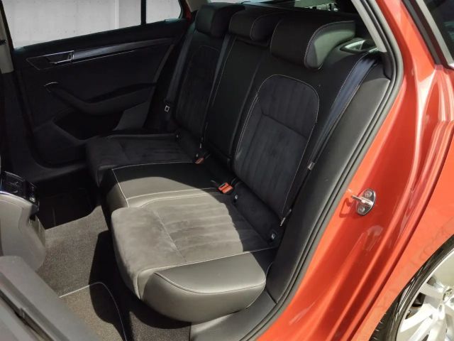 Skoda Superb 2.0 TSI 4x4 Combi Style Style