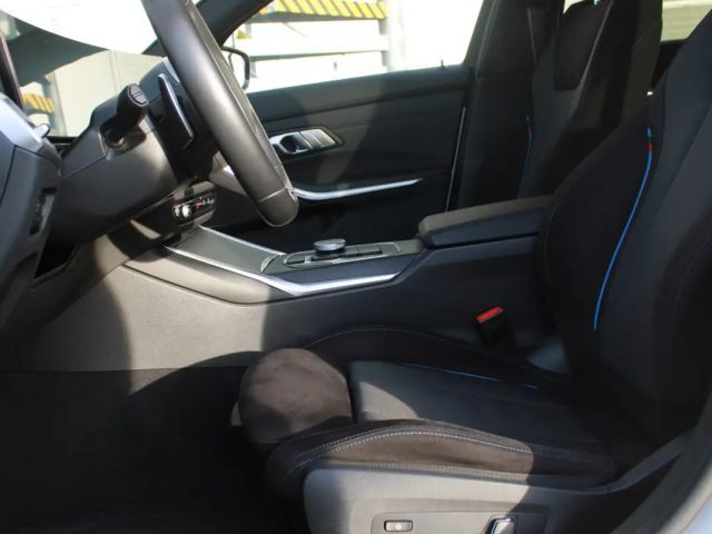 BMW 330 330e M-Sport Touring xDrive