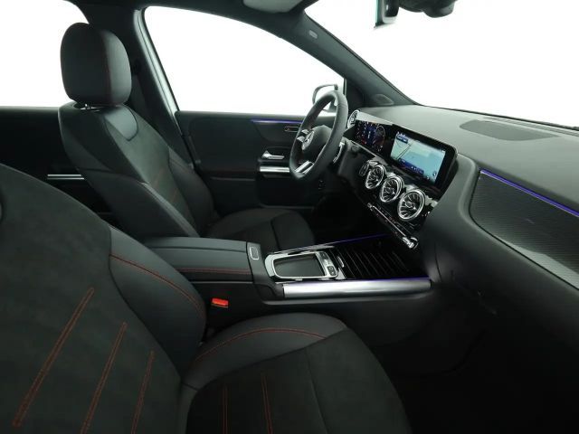 Mercedes-Benz B 200 AMG Line