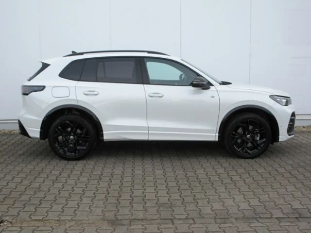 Volkswagen Tiguan 2.0 TDI DSG R-Line Style