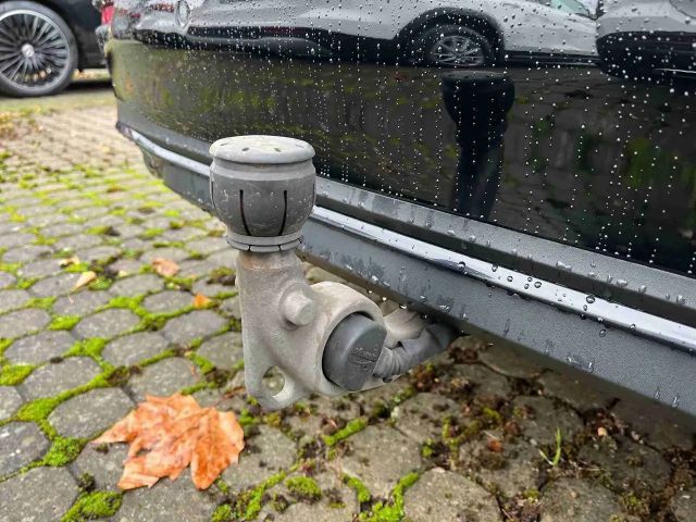 Mercedes-Benz C 220 AVANTGARDE C 220 d Estate