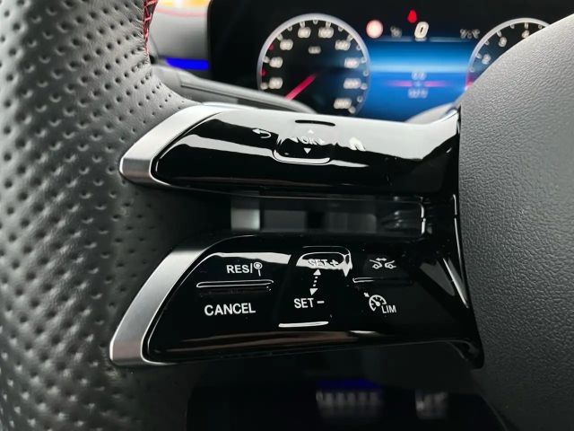 Mercedes-Benz CLA 200 AMG Line Coupé