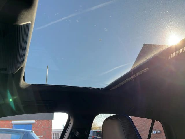 Volkswagen Golf 2.0 TSI Golf VIII